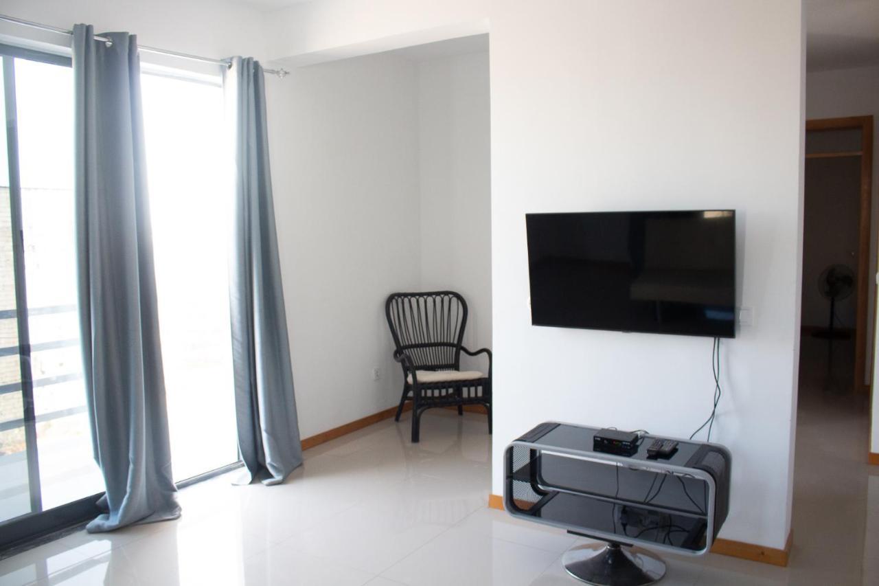 Beautiful And Brand New 2 Bedrooms Apartment/ Magnifico E Novo Apartamento T2 普拉亚 外观 照片