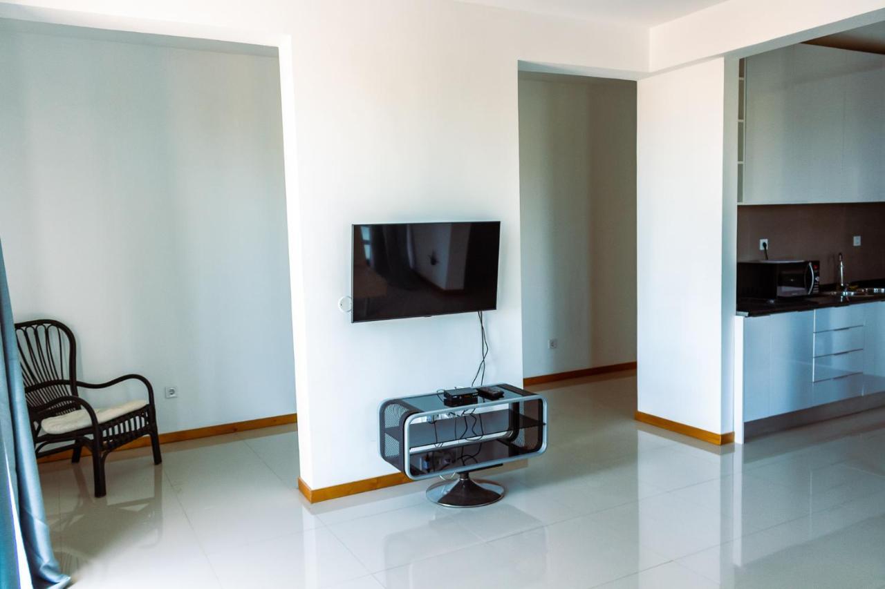 Beautiful And Brand New 2 Bedrooms Apartment/ Magnifico E Novo Apartamento T2 普拉亚 外观 照片